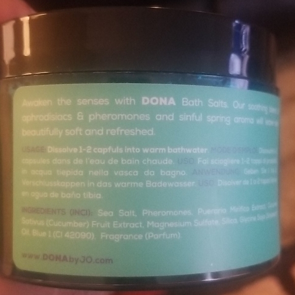 BRAND NEW! Dona bath salts with body pouf! - Picture 4 of 5